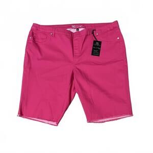 DG2 Diane Gilman Bold Pink Bermuda Flirty Stretch Shorts Raw Hem Size 2X-New
